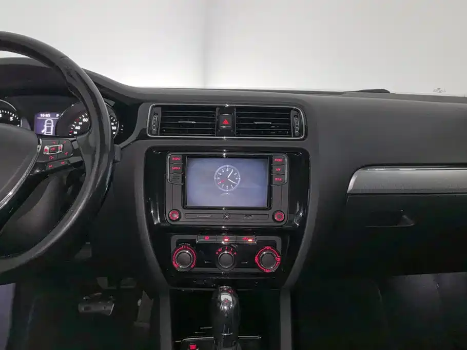 Volkswagen Sagitar — миниатюра 13