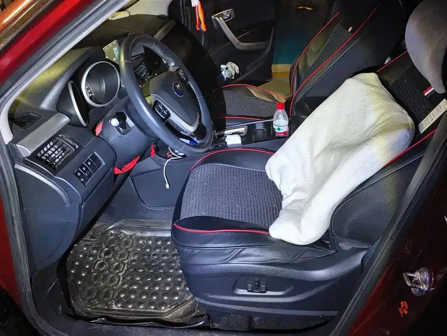 Bestune X80 2013 2.0L AT Luxury