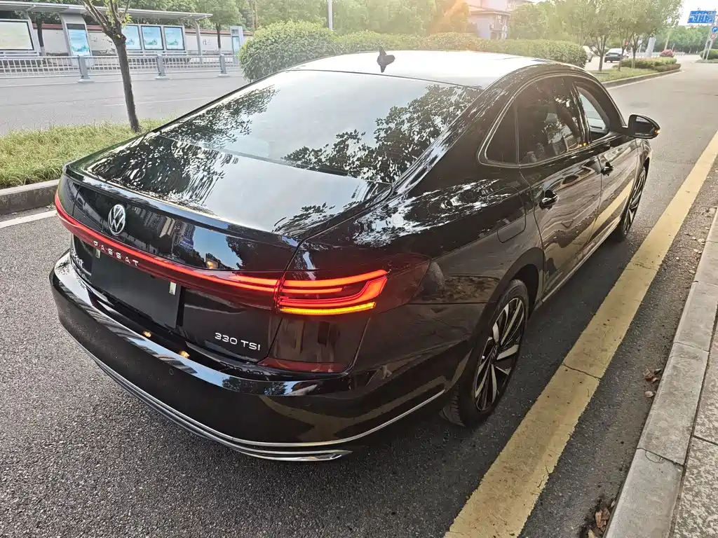 Volkswagen Passat — миниатюра 5