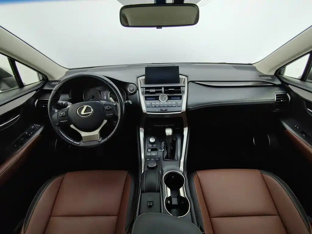 Lexus NX — миниатюра 5