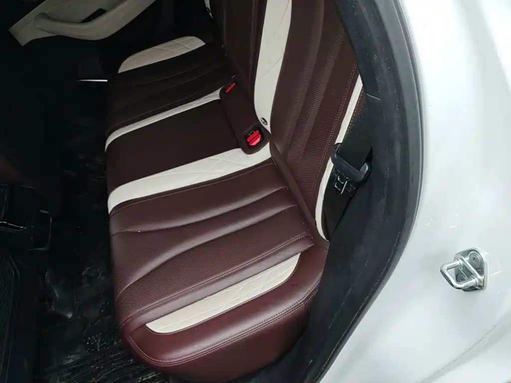 Geely Xingyue L — миниатюра 17