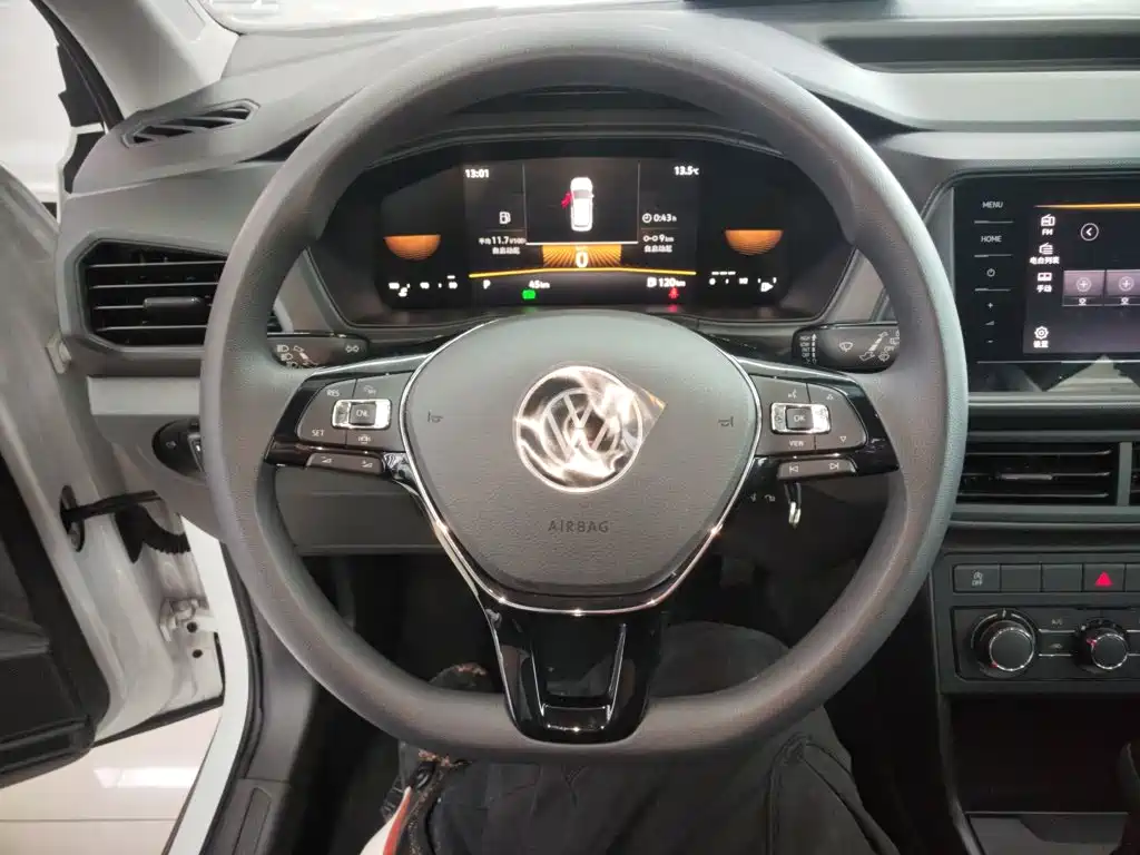 Volkswagen T-Cross 2023 1.5L AT