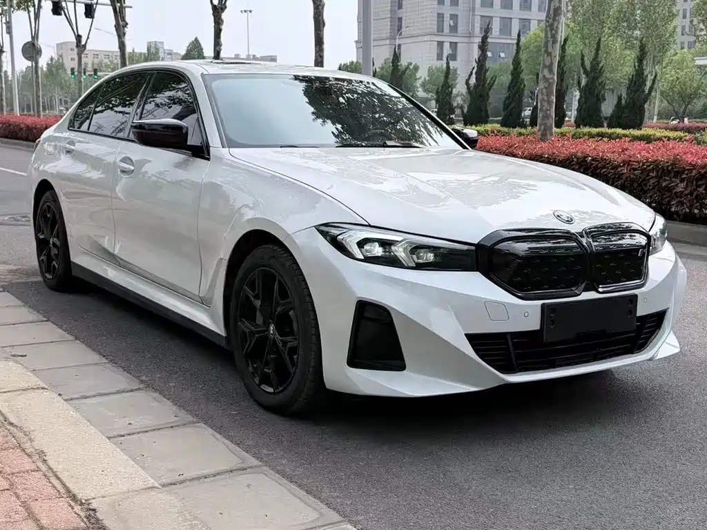 BMW i3 2022 eDrive 35 L