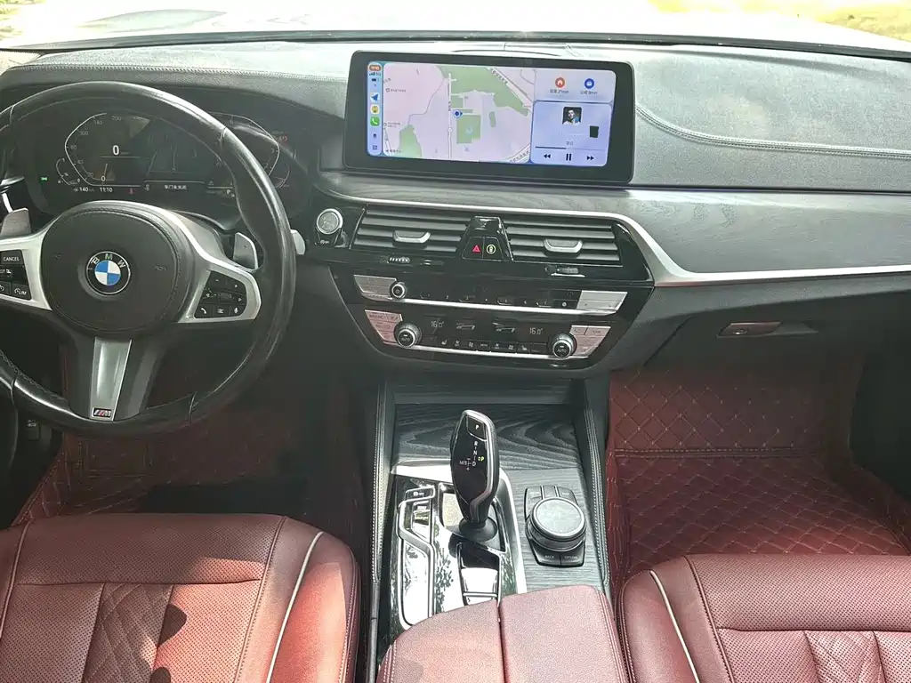 BMW 5 Series — миниатюра 7