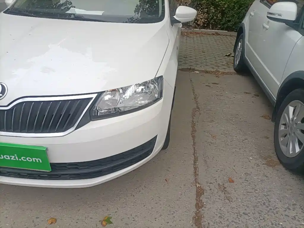 Skoda Rapid Spaceback — миниатюра 24