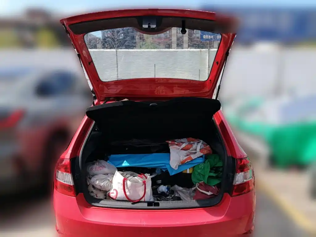 Skoda Rapid Spaceback — миниатюра 16