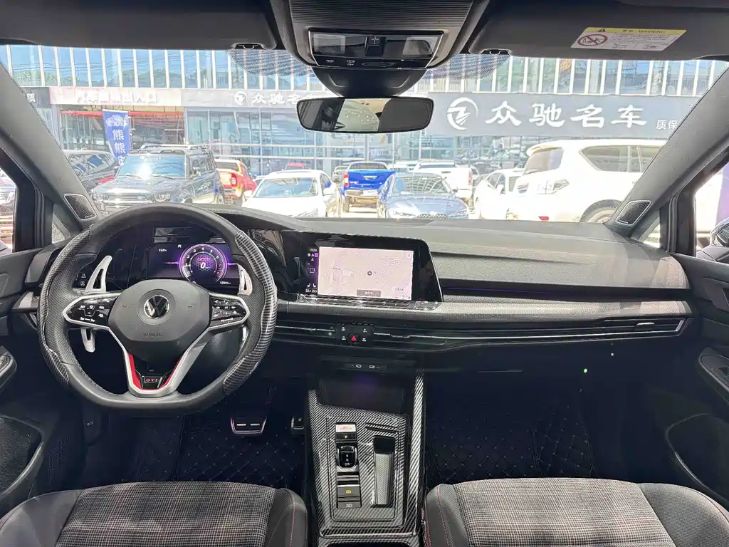 Volkswagen Golf GTI — миниатюра 12