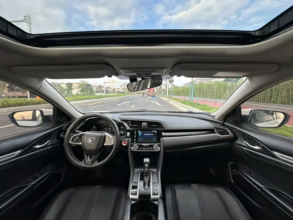 Honda Civic 2019 180TURBO CVT VI