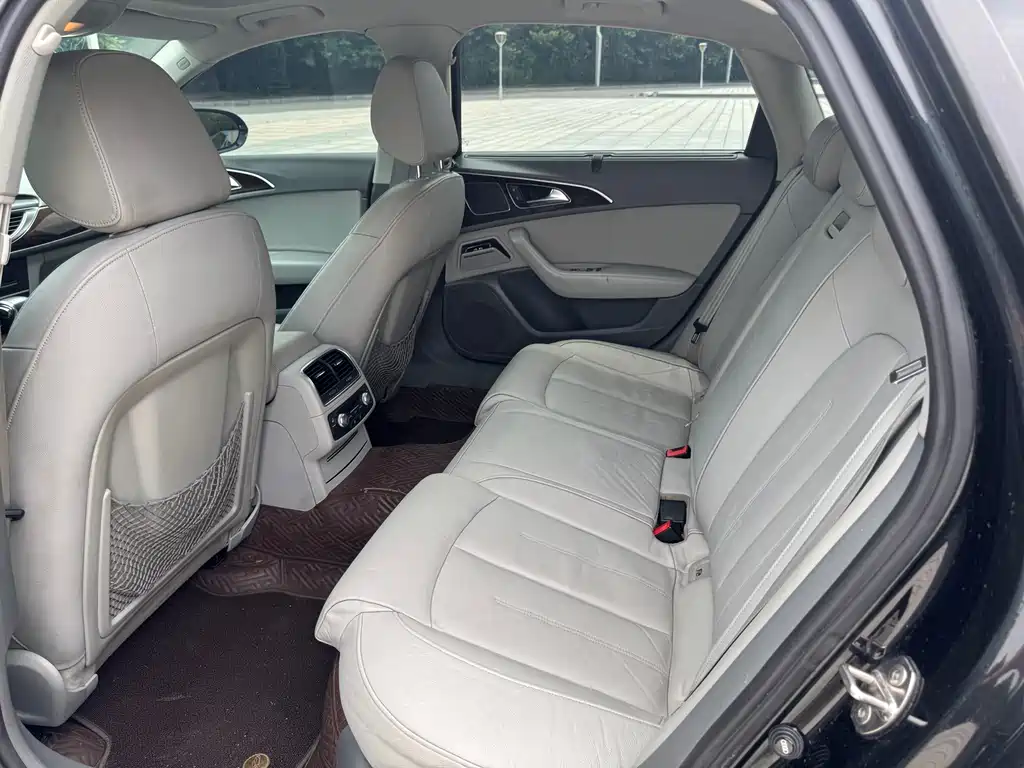 Audi A6L 2012 30 FSI Comfort