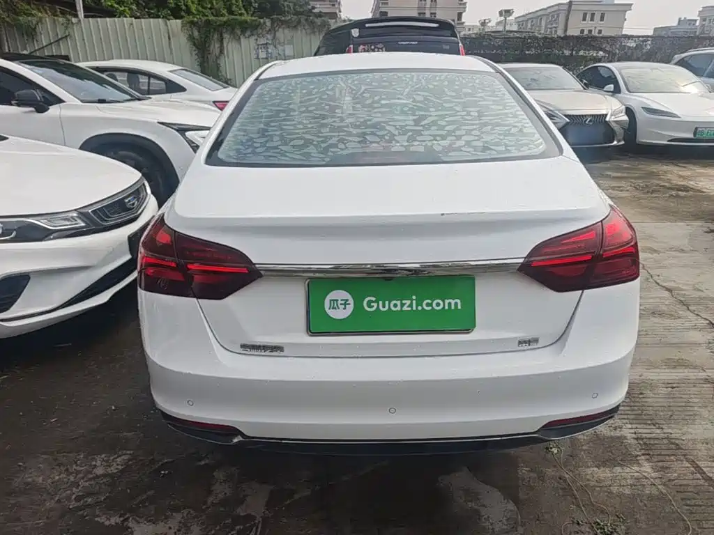 Geely Emgrand — миниатюра 6