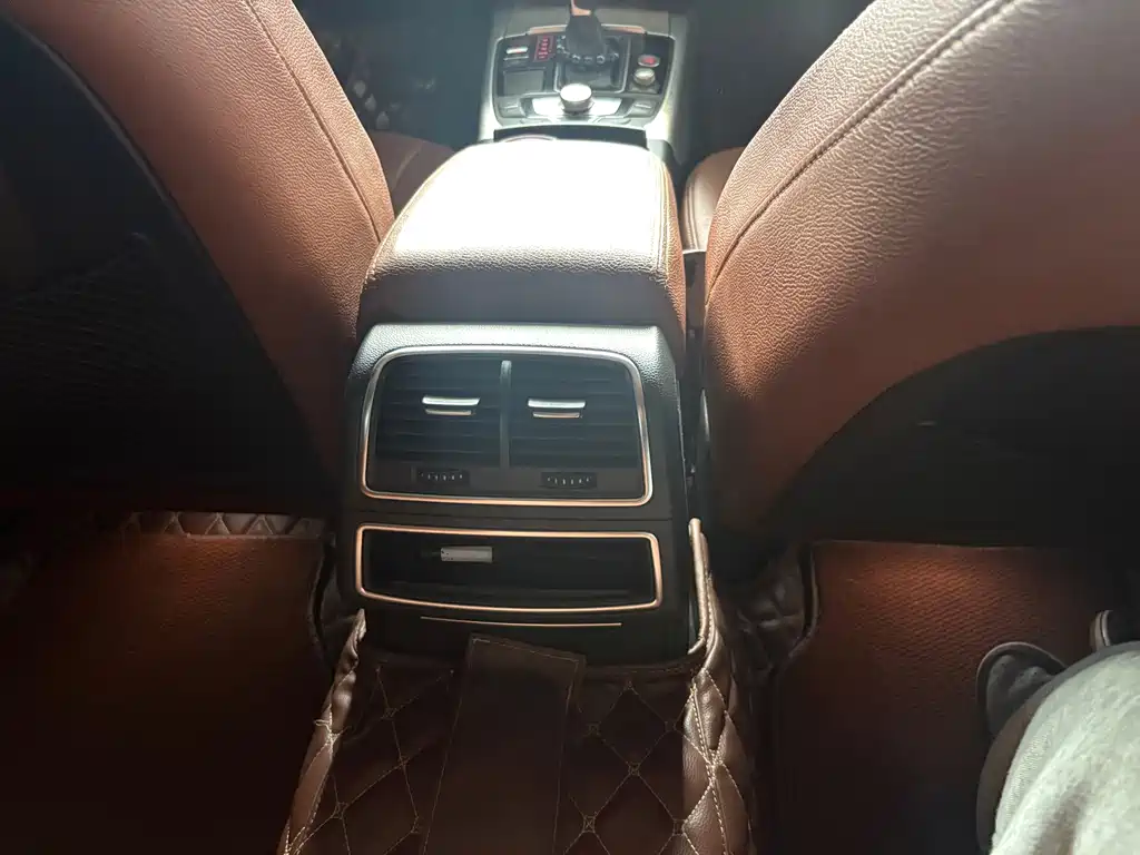 Audi A6L — миниатюра 7