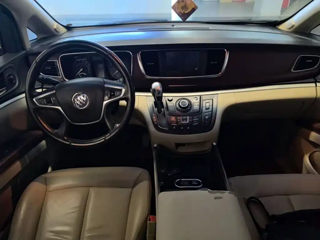 Buick GL8 — миниатюра 14