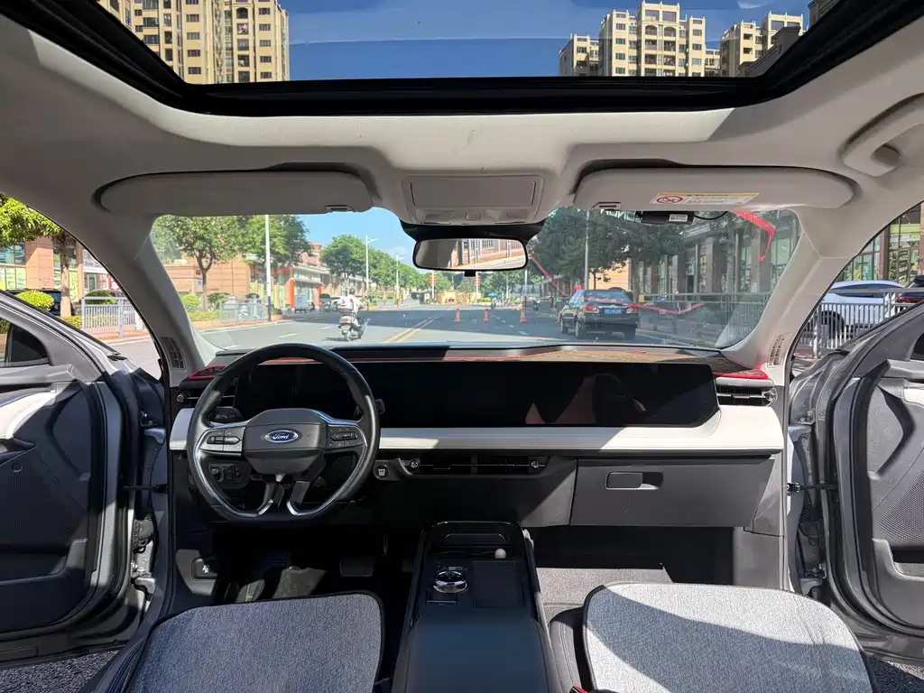 Ford Mondeo — миниатюра 7
