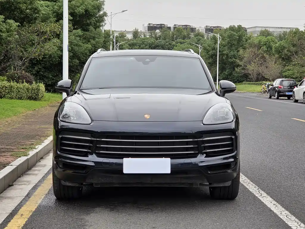 Porsche Cayenne — миниатюра 2