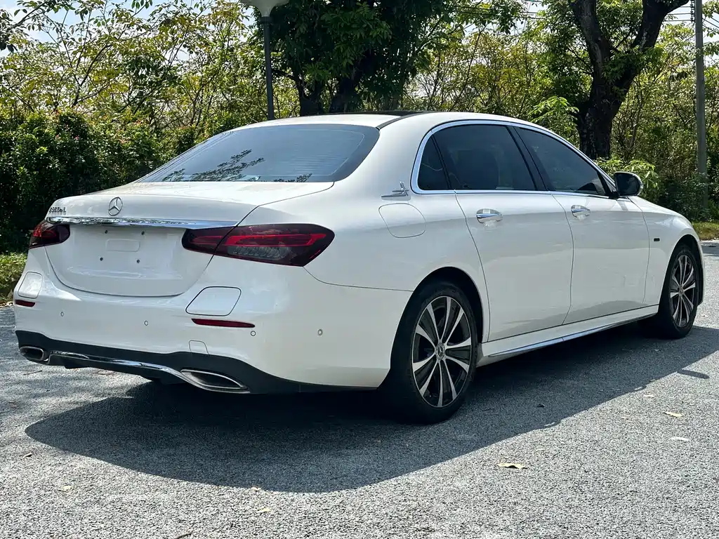 Mercedes-Benz E-Class New Energy — миниатюра 4