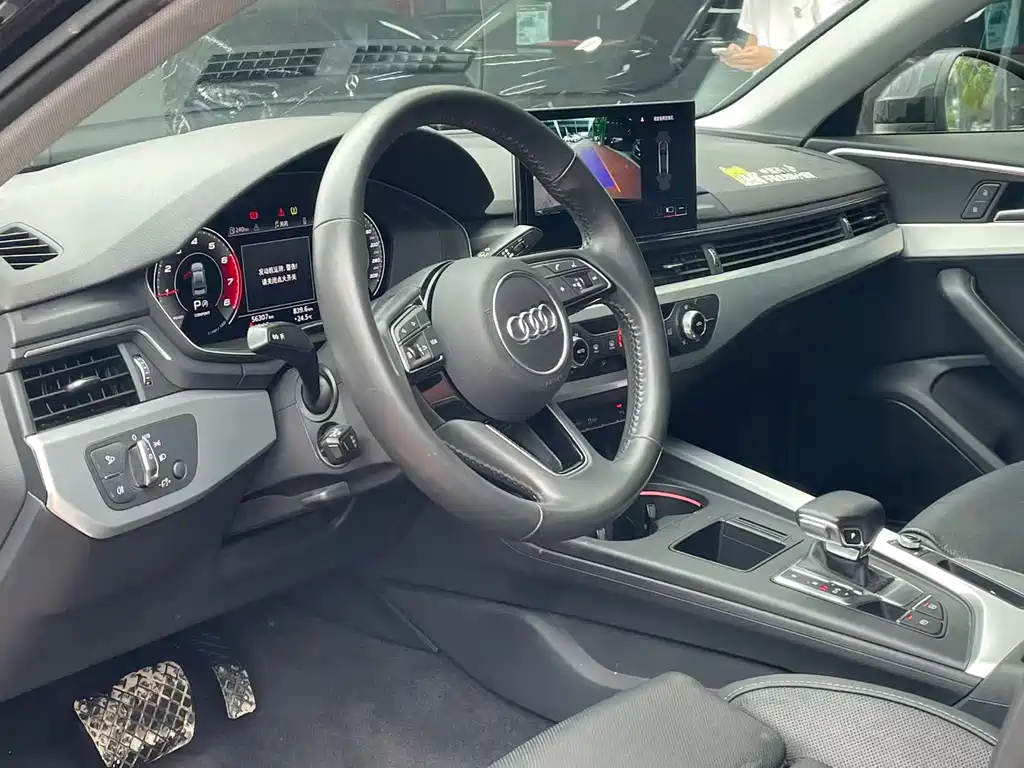 Audi A4L 2020 40 TFSI Luxury