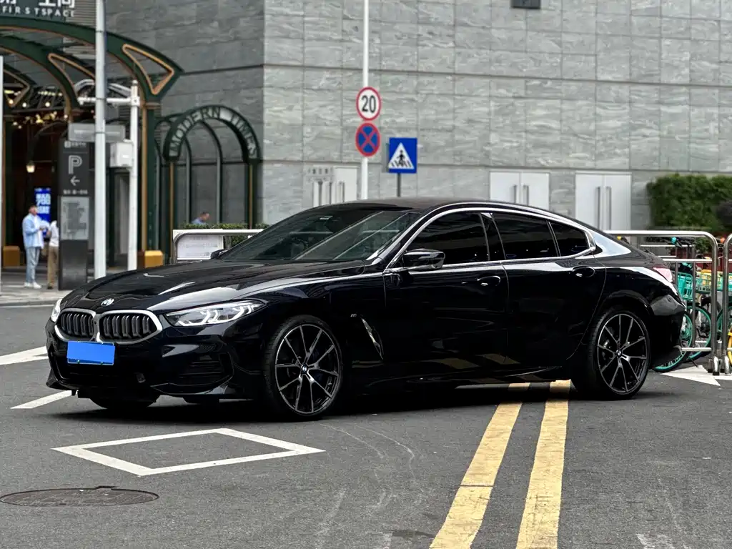 BMW 8 Series 2024