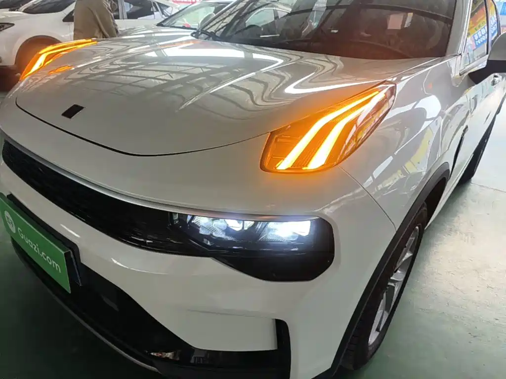 Lynk & Co 01 — миниатюра 24