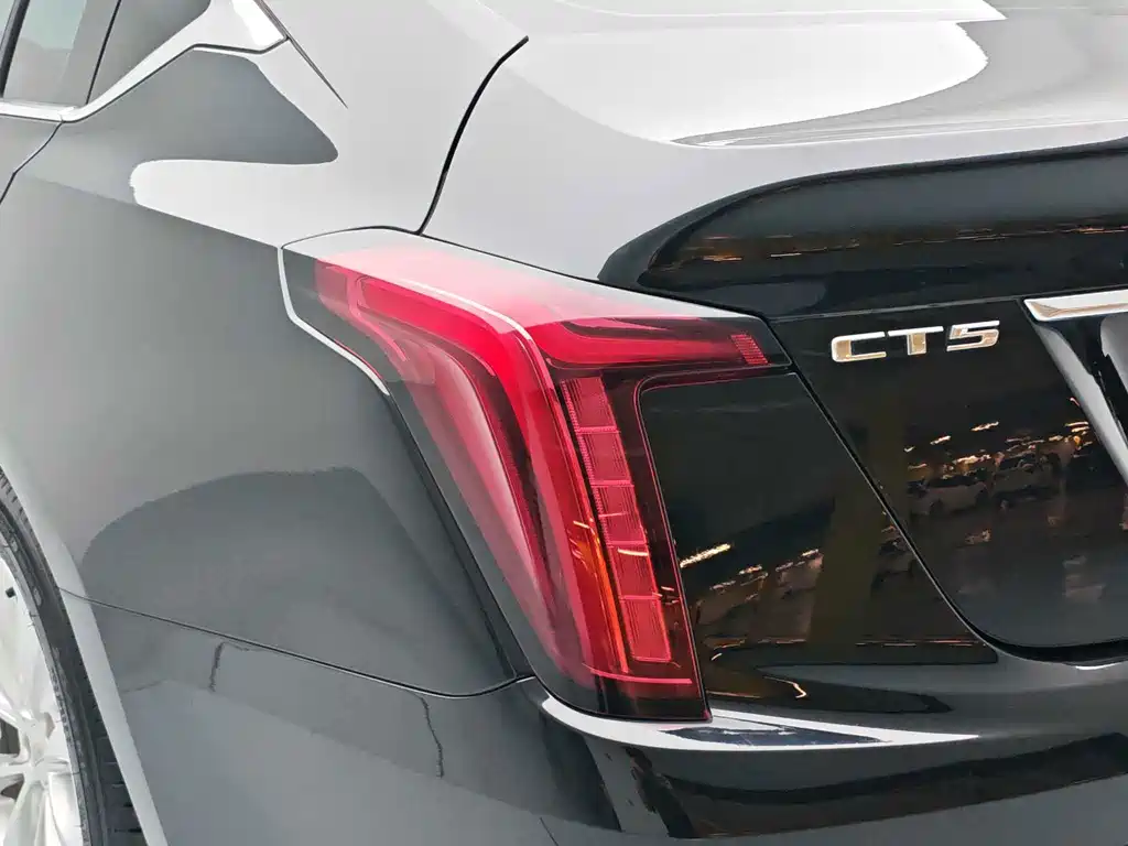 Cadillac CT5 — миниатюра 17
