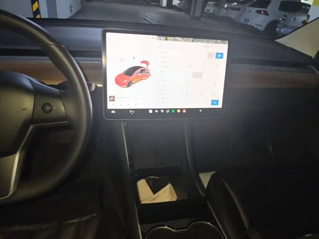 Tesla Model 3 — миниатюра 13