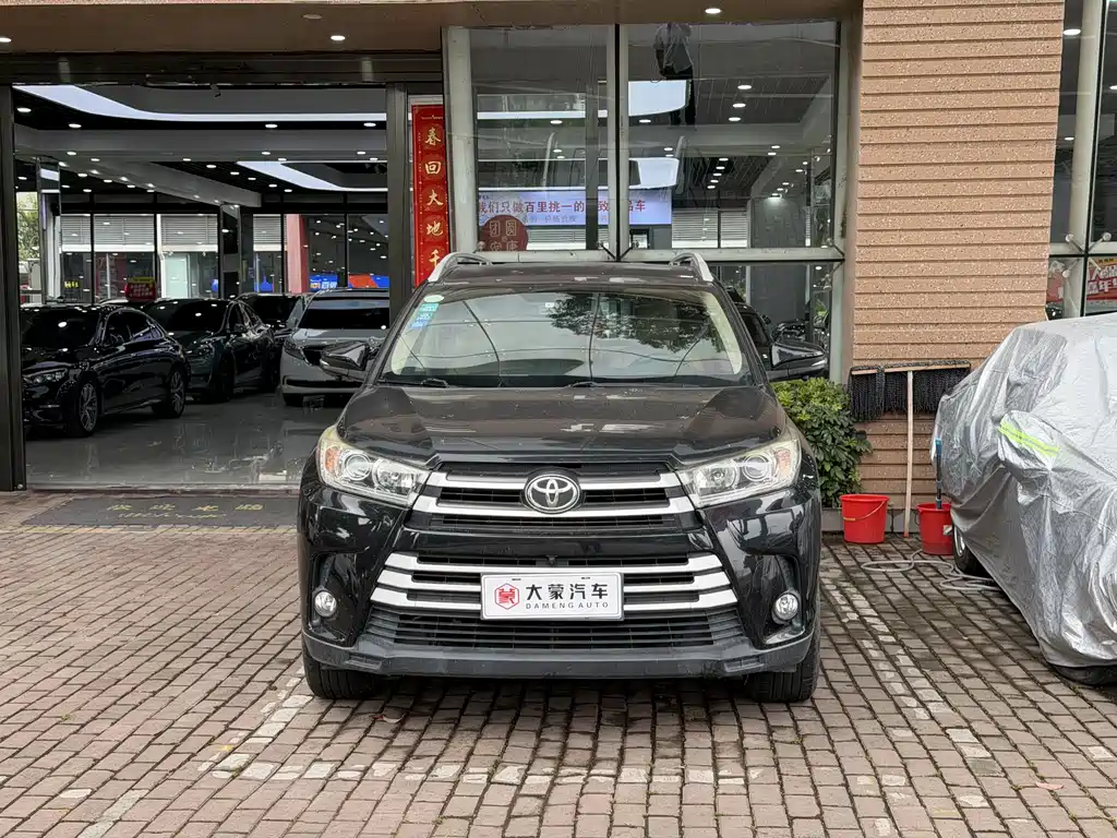 Toyota Highlander 2018 2.0T Elite 7 мест V