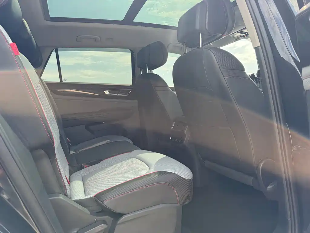 Volkswagen Teramont — миниатюра 13
