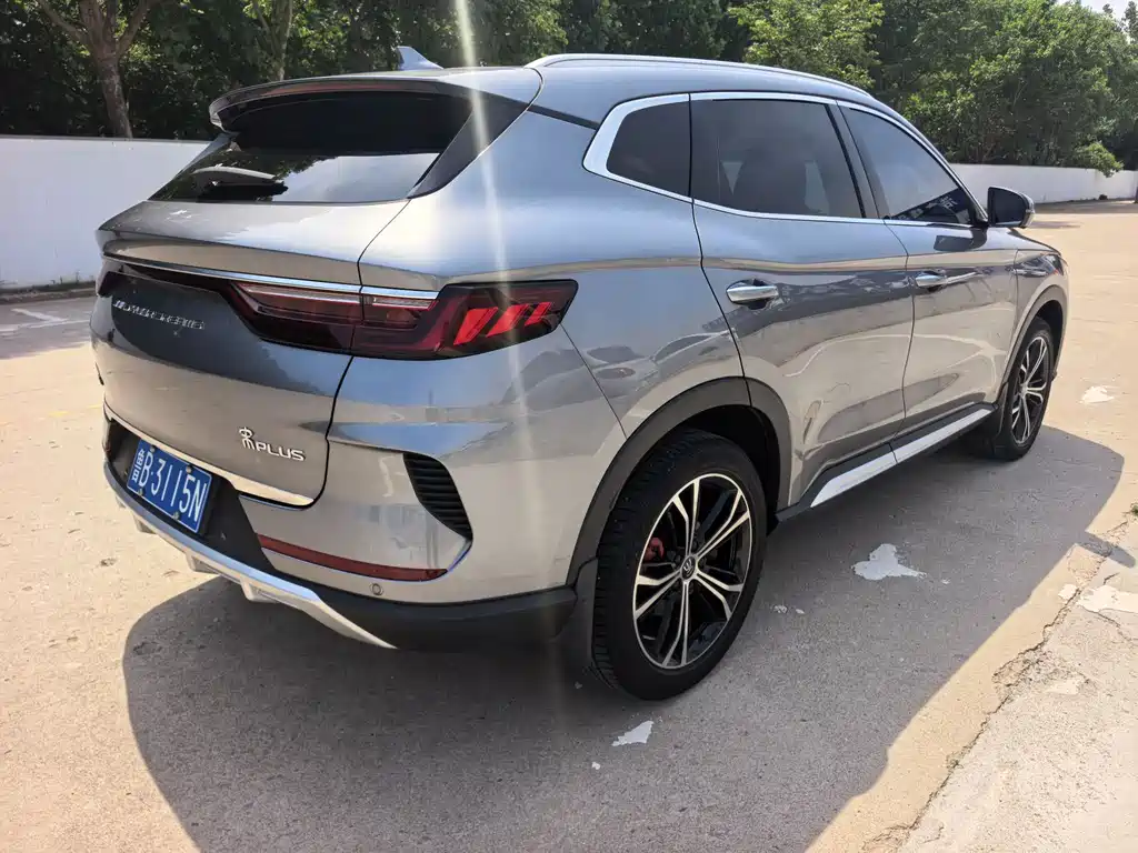 BYD Song Plus PLUS 2020 1.5T AT Flagship PLUS