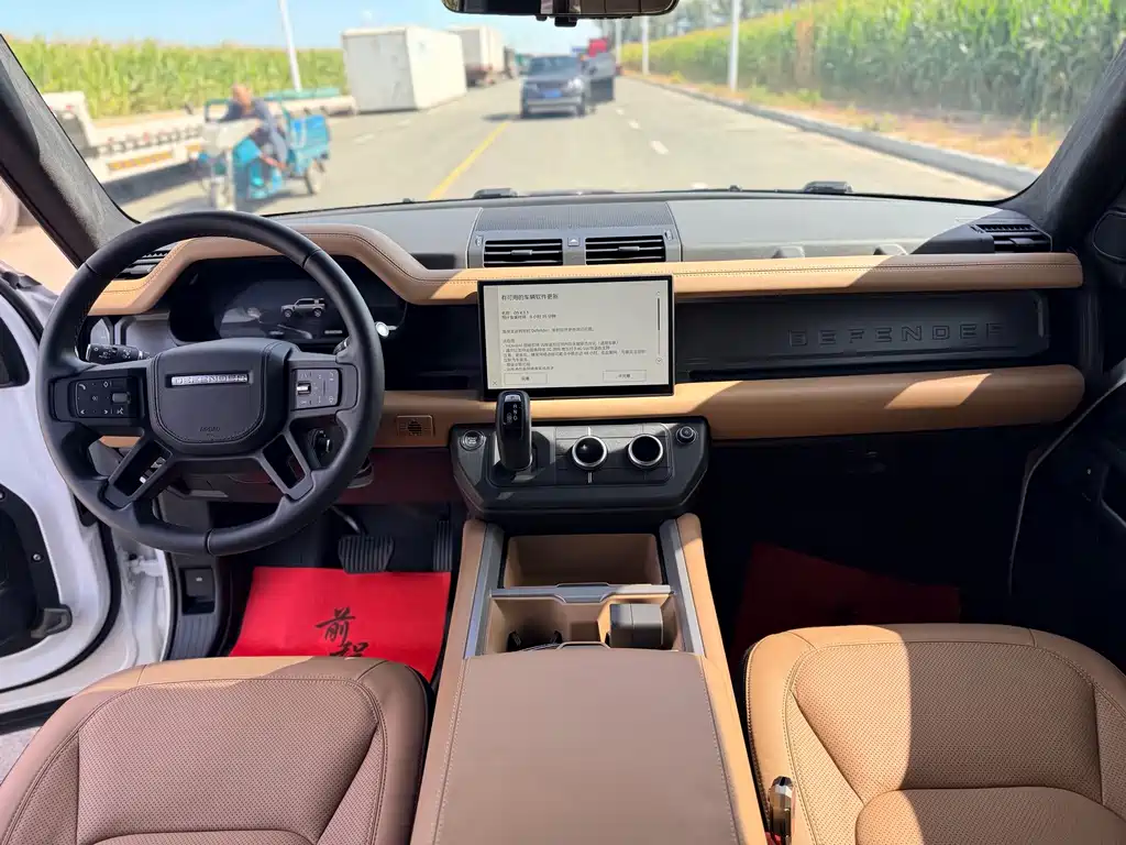 Land Rover Defender — миниатюра 9
