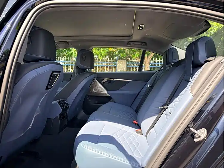 BMW 5 Series 5 2024 530Li Premium Luxury