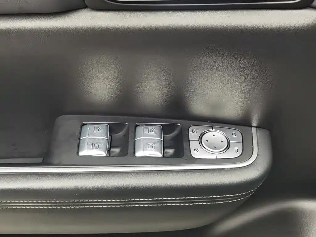 Li Auto Li ONE — миниатюра 9