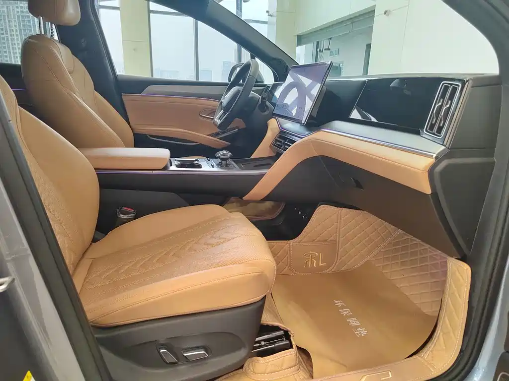 BYD L DM-i — миниатюра 12