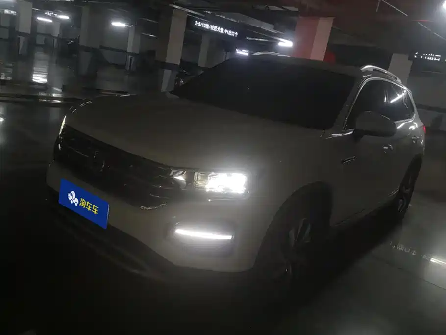 Volkswagen Tayron 2021 330TSI 3