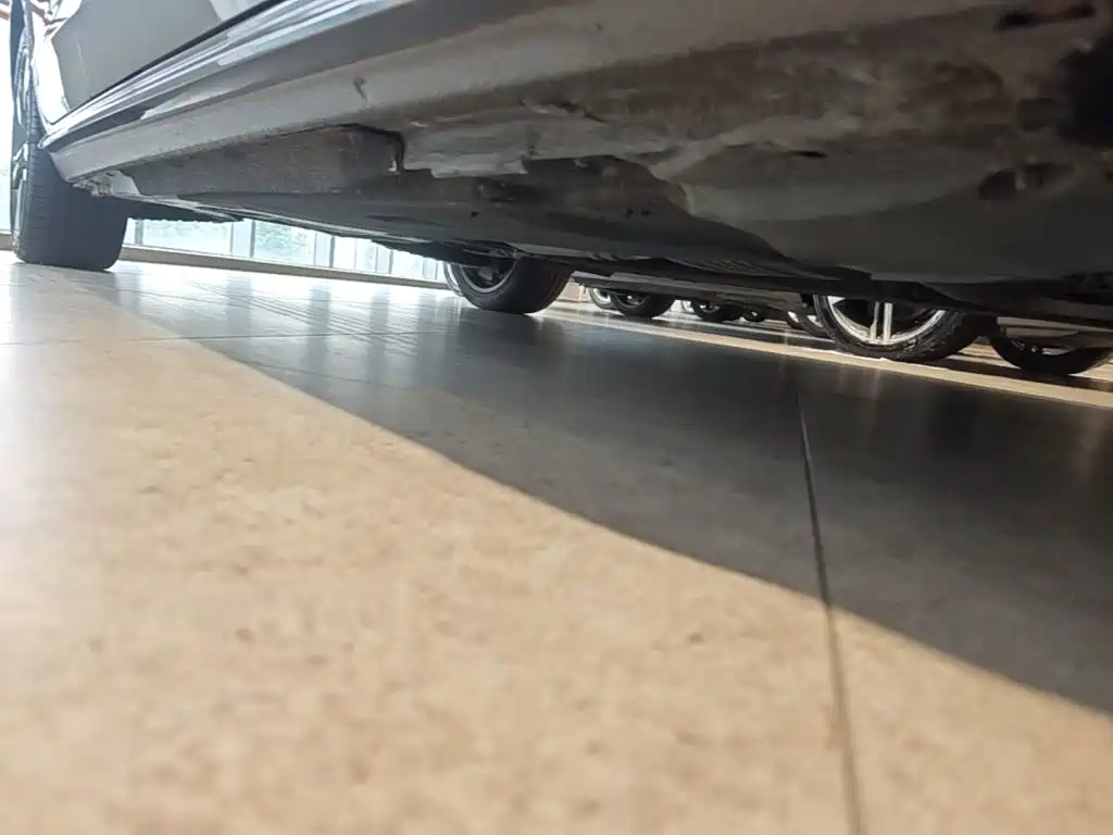 Audi A4L — миниатюра 2