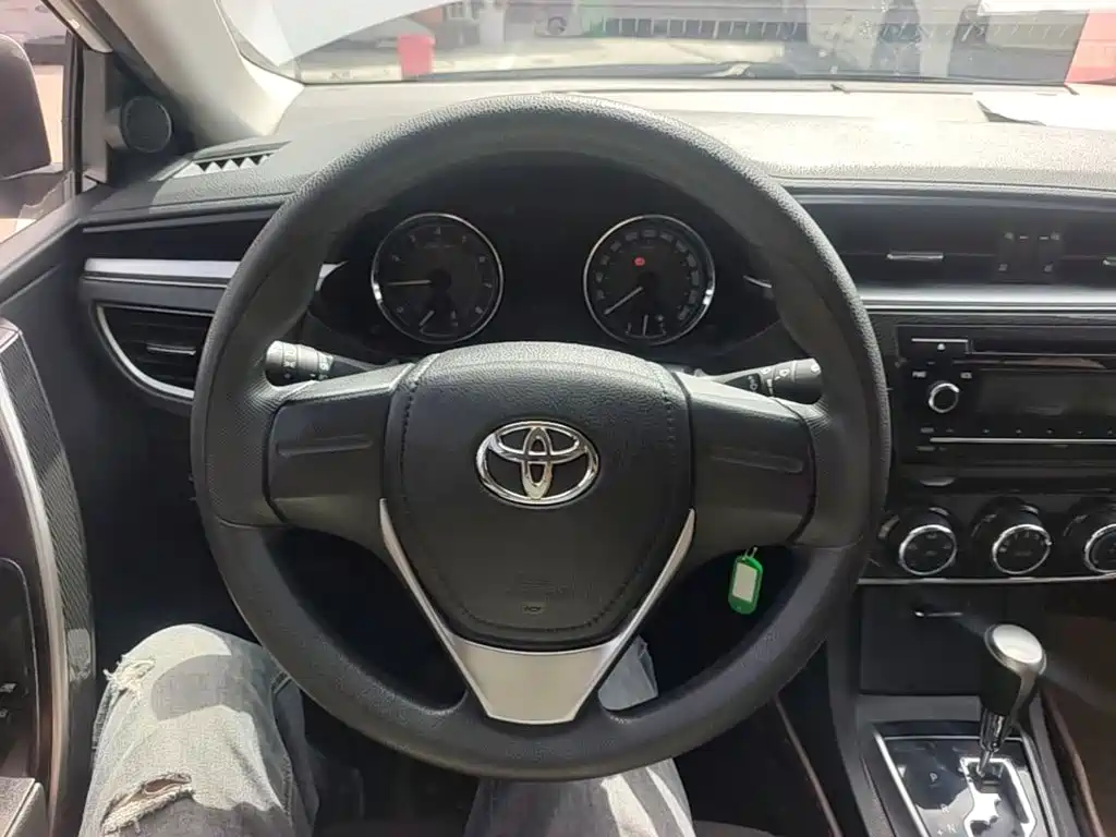 Toyota Corolla — миниатюра 11