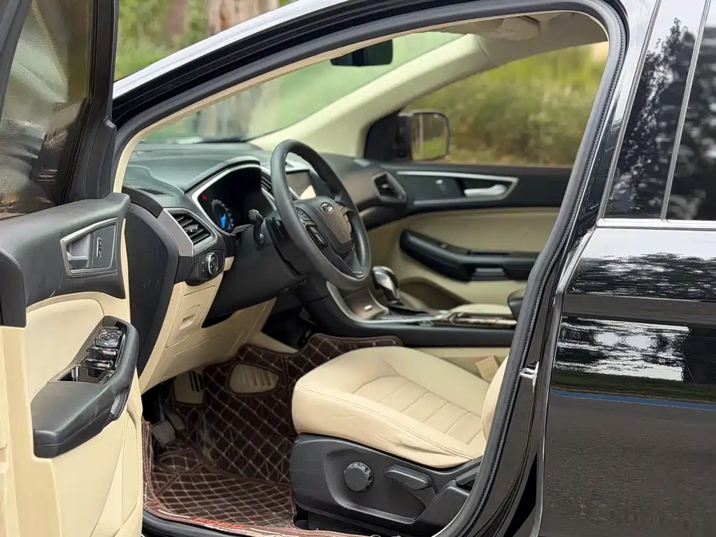 Ford Edge — миниатюра 9
