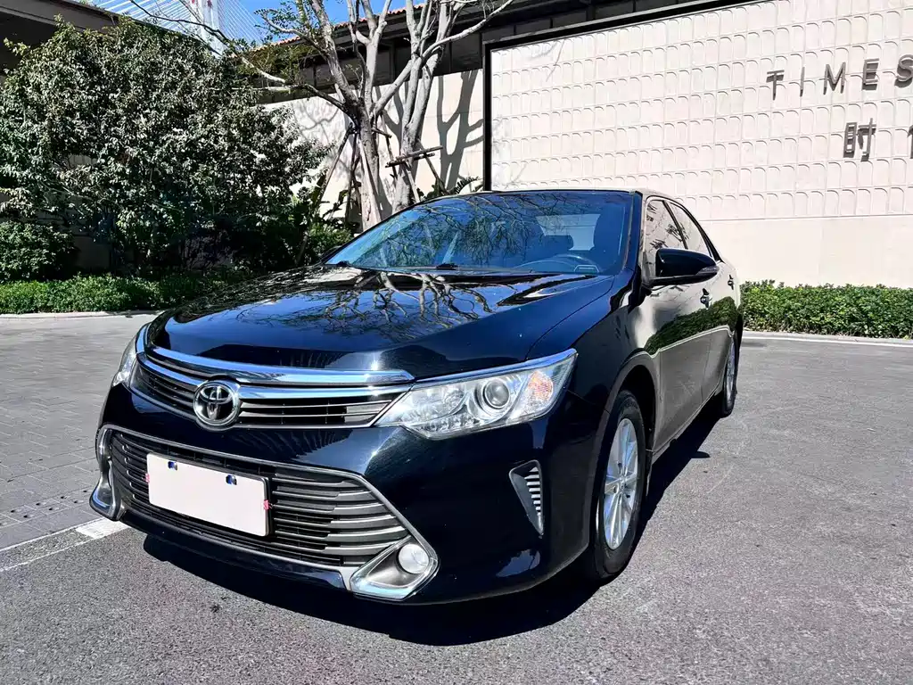 Toyota Camry 2015