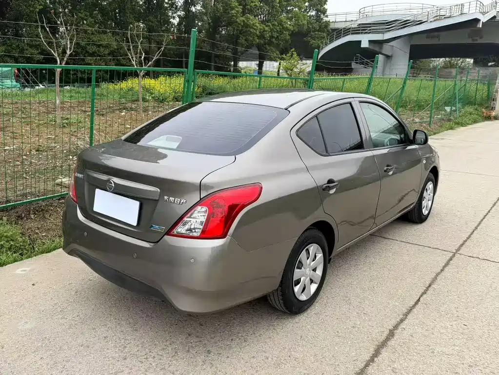 Nissan Sunny 1.5XE CVT Leading Edition, фото 15