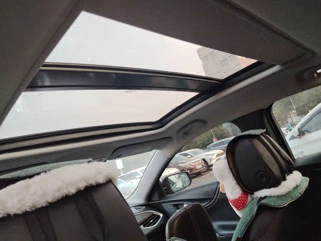 Chevrolet Malibu XL — миниатюра 14