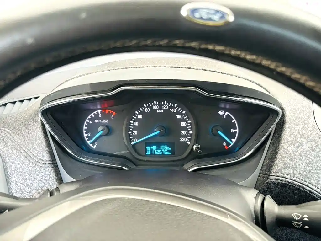 Ford Escort — миниатюра 9