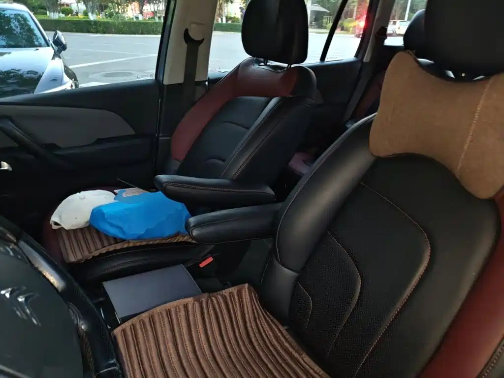 Citroen C4 Picasso — миниатюра 16
