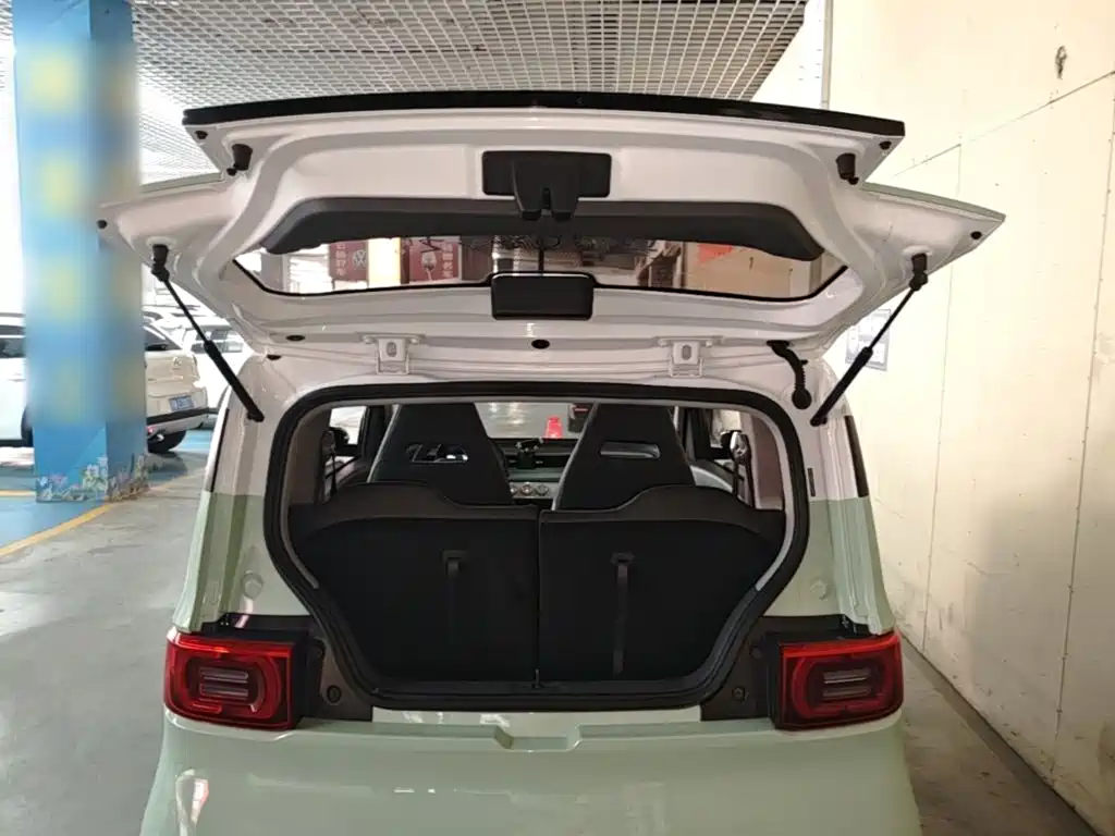 Wuling MINIEV — миниатюра 19