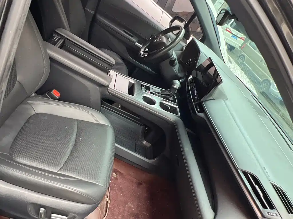 Toyota Sienna — миниатюра 4