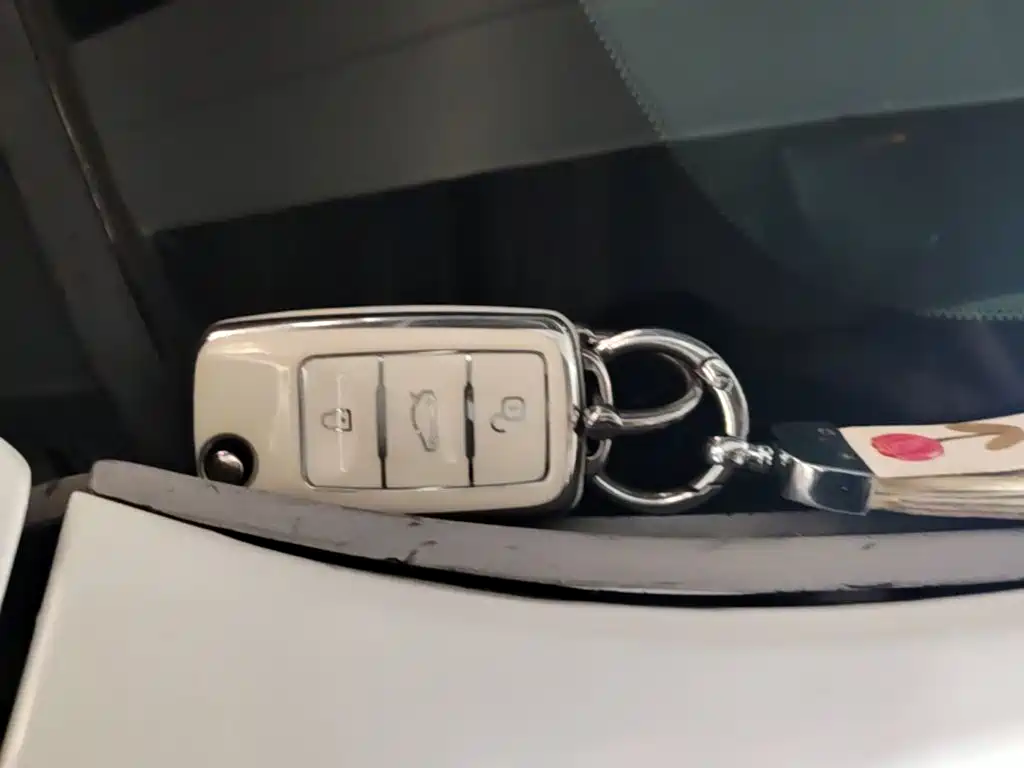 Buick Excelle — миниатюра 9