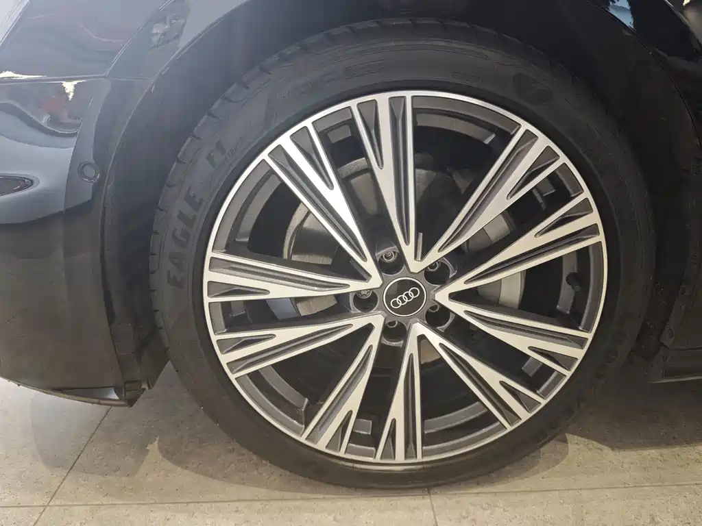 Audi A6L — миниатюра 3