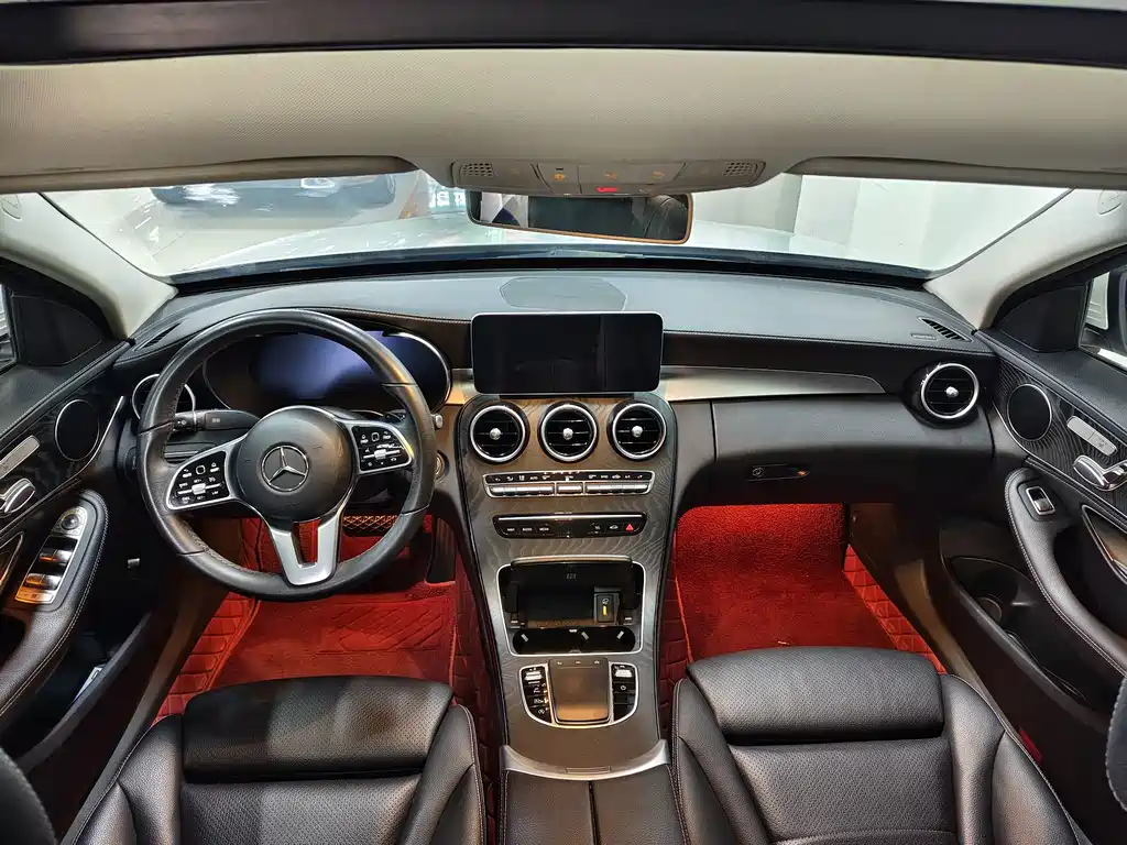 Mercedes-Benz C-Class — миниатюра 8