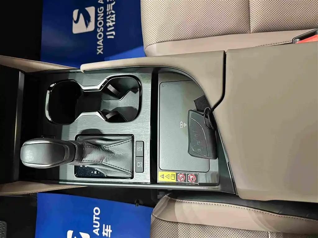 Lexus ES — миниатюра 11