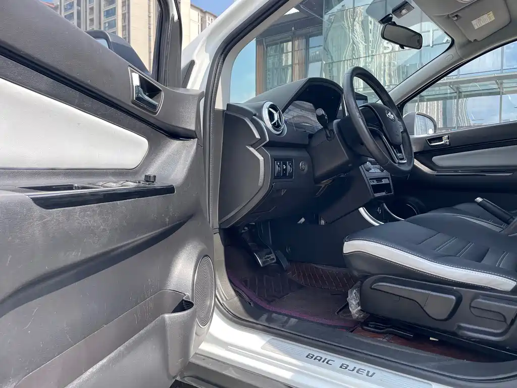 BAIC New Energy EC5 — миниатюра 8