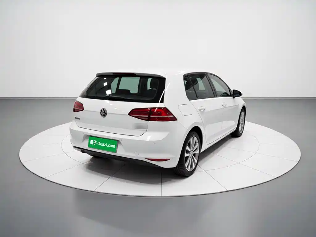 Volkswagen Golf — миниатюра 4