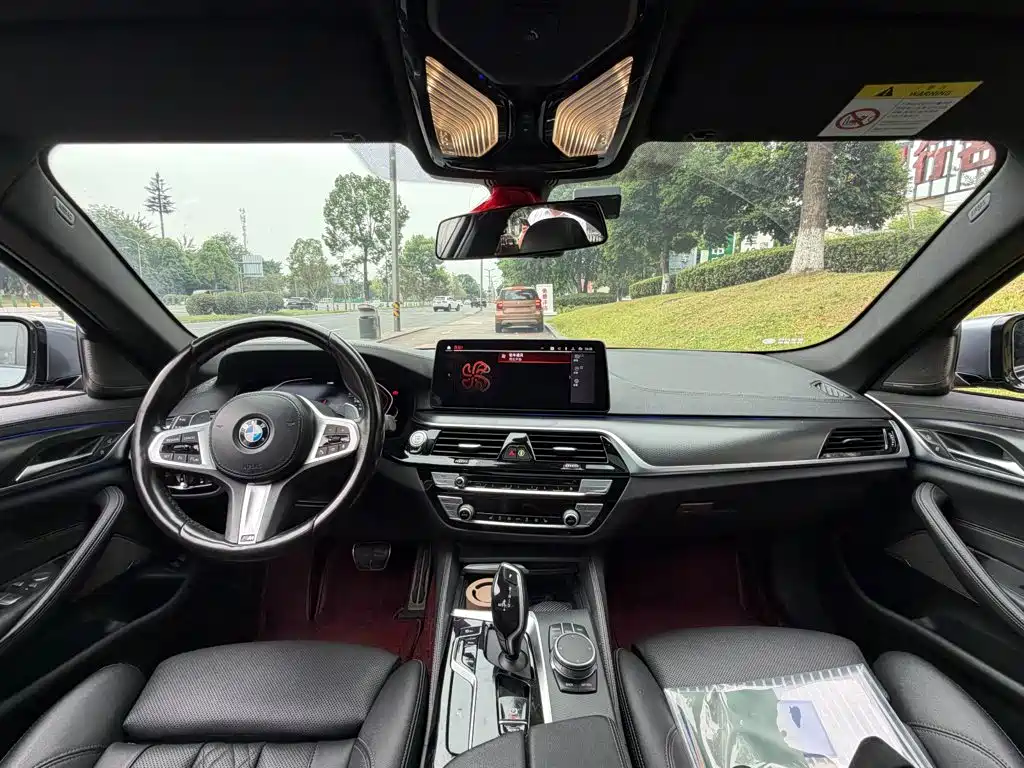 BMW 5 Series (Import) — миниатюра 13