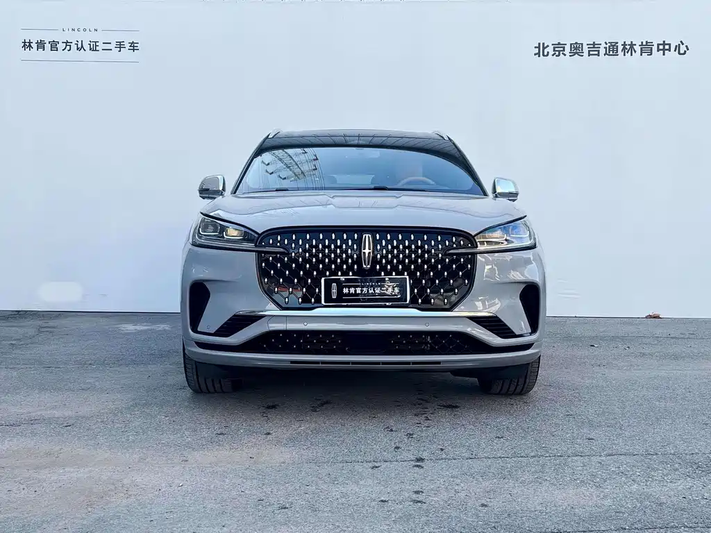 Lincoln Aviator 2024 3.0T V6 мест